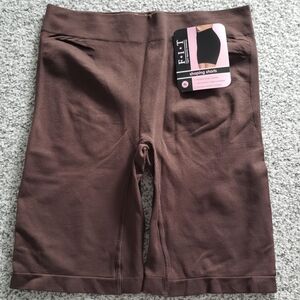 Women's Chocolate Shaping Shorts